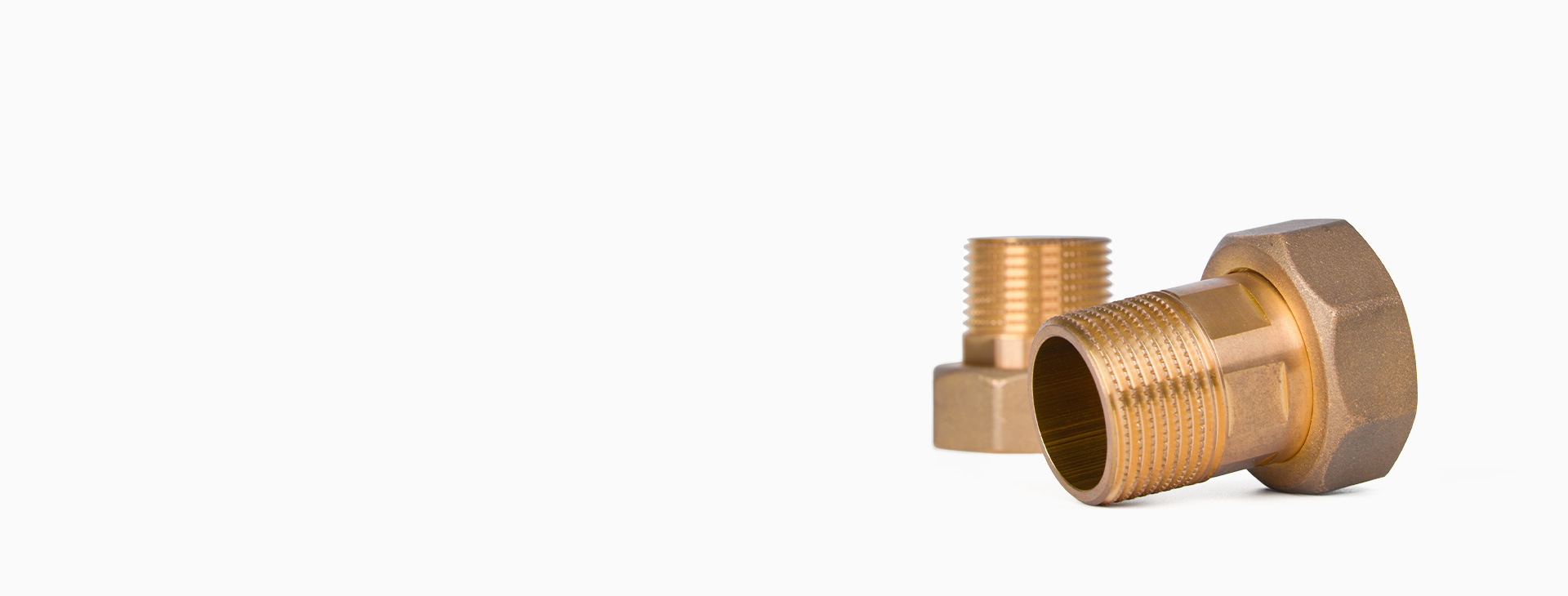 <h4>接口靈活適配<br></h4>
<p>適配各種不同型號水管，只需搭配相應(yīng)尺寸轉(zhuǎn)接頭即可連接不同尺寸水管。</p>